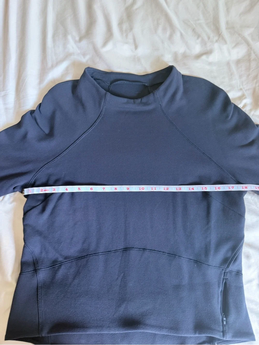 lululemon athletica Black Long-Sleeve Crewneck Top - Women's